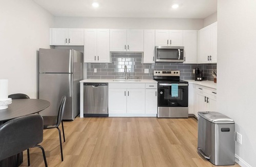 Townsite Apartment | Landing | Beautiful 2BD, Pool, Rooftop Lounge