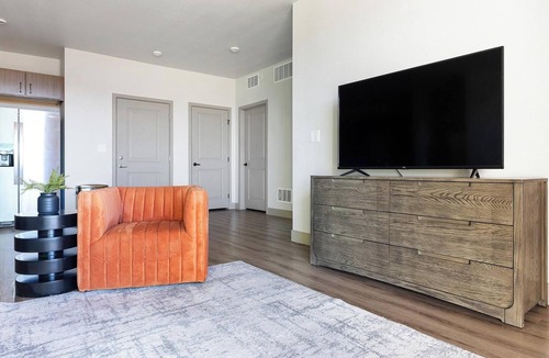 Littleton Apartment | Landing | Beautiful 2BD, Gym, Clubhouse