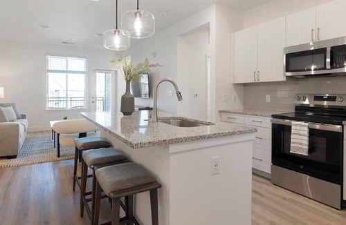 Firestone Apartment | Landing | Beautiful 2BD, Gym, Clubhouse
