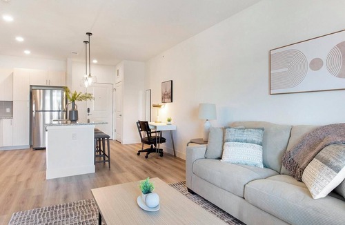 Firestone Apartment | Landing | Beautiful 2BD, Gym, Clubhouse