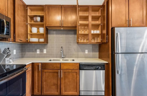 Midlothian Apartment | Landing | Beautiful 2BD, Game Room, Clubhouse