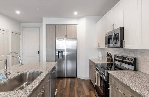 Fate Apartment | Landing | Beautiful 2BD, Gym, Pool