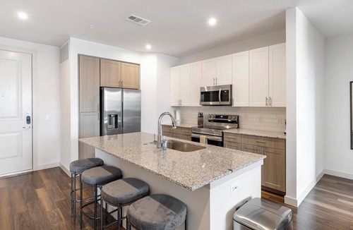 Fate Apartment | Landing | Beautiful 2BD, Gym, Pool
