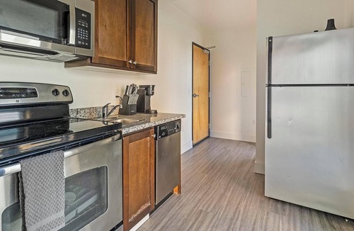 Pearl District Apartment | Landing | Beautiful Studio, Courtyard, Gym