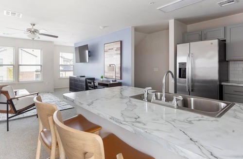 Broken Arrow Apartment | Landing | Beautiful 2BD, Clubhouse, Gym