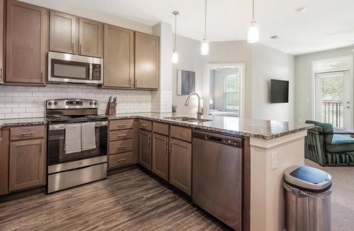 Huntersville Apartment | Landing | Beautiful 2BD, Clubhouse, Yoga Studio