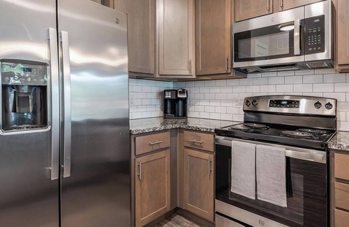 Huntersville Apartment | Landing | Beautiful 2BD, Clubhouse, Yoga Studio