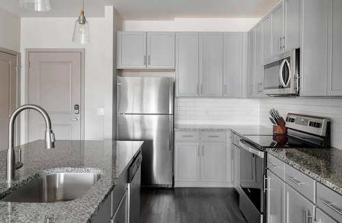 Murfreesboro Apartment | Landing | Beautiful 2BD, Gym, Clubhouse