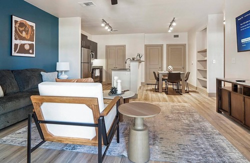 Gruene Apartment | Landing | Beautiful 1BD, Pool, Gym