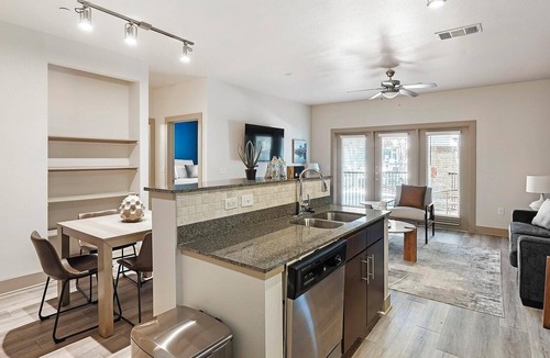 Gruene Apartment | Landing | Beautiful 1BD, Pool, Gym