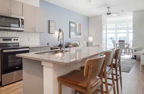 Northgate Apartment | Landing | Chic 1BD, Pool, Gym