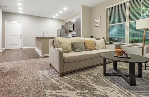 Chesterfield Apartment | Landing | Chic 1BD, Courtyard, Pool