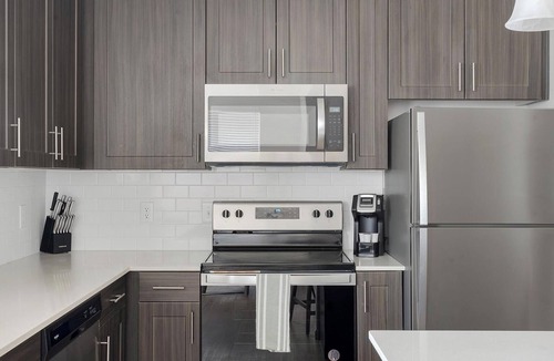 Pflugerville Apartment | Landing | Chic 1BD, Courtyard, Game Room