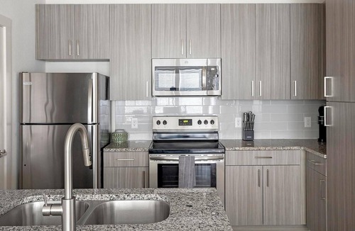 River Ranch Apartment | Landing | Chic 1BD, Clubhouse, Gym