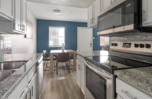 Southside Apartment | Landing | Chic 1BD, Clubhouse, Pool