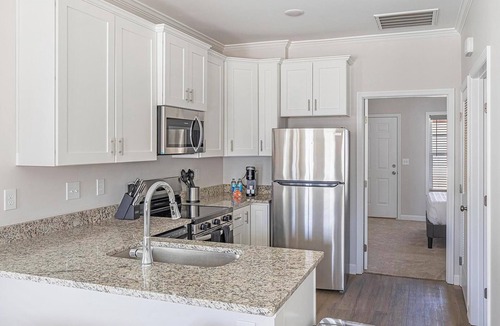 Huntsville Apartment | Landing | Chic 1BD, Clubhouse, Gym