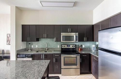 Miramar Apartment | Landing | Chic 1BD, Clubhouse, Gym