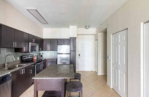 Miramar Apartment | Landing | Chic 1BD, Clubhouse, Gym