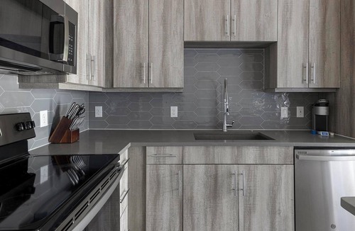 Montopolis Apartment | Landing | Chic 1BD, Courtyard, Pool