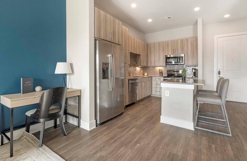 Montopolis Apartment | Landing | Chic 1BD, Courtyard, Pool