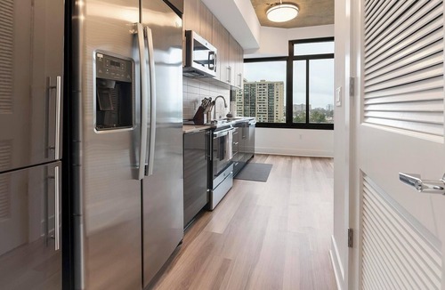 Baileys Crossroads Apartment | Landing | Chic 1BD, Game Room, Gym