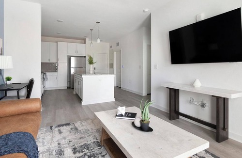 Northside Apartment | Landing | Chic 1BD, Gym, Clubhouse