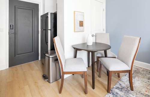 Financial District Apartment | Landing | Chic 1BD, Gym, Game Room