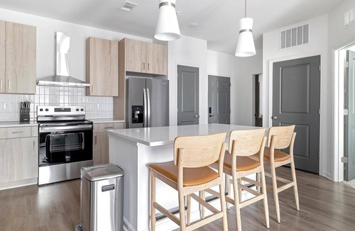 Sand Ridge Apartment | Landing | Chic 1BD, Gym, Clubhouse
