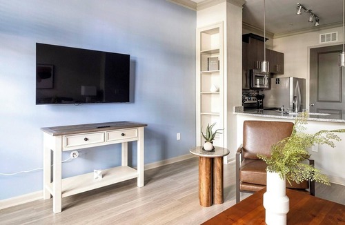 Westchase Apartment | Landing | Chic 1BD, Gym, Clubhouse