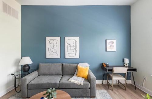 Wilmington Apartment | Landing Chic 1BD Gym Clubhouse