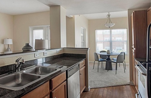 Sweetbriar Apartment | Landing | Chic 1BD, Gym, Courtyard
