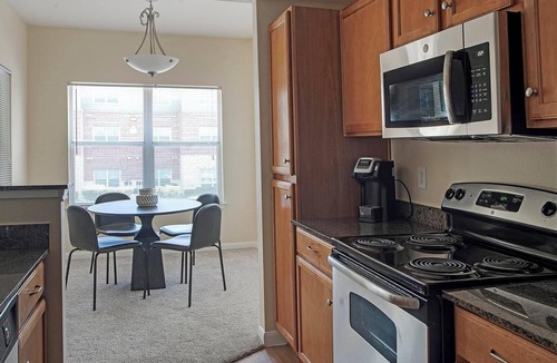 Sweetbriar Apartment | Landing | Chic 1BD, Gym, Courtyard