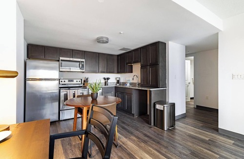 Downtown Hartford Apartment | Landing | Chic 1BD, Gym, Game Room