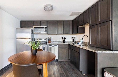 Downtown Hartford Apartment | Landing | Chic 1BD, Gym, Game Room