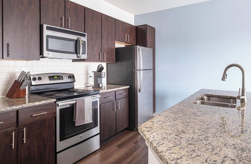 FM 1960 Apartment | Landing | Chic 1BD, Gym, Game Room