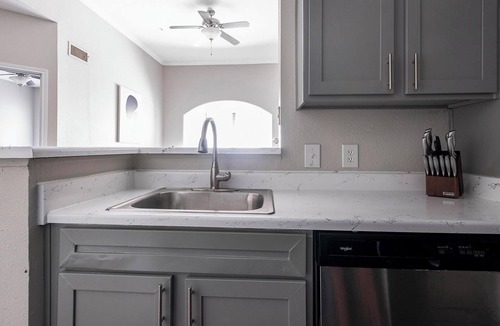 Briarforest Apartment | Landing | Chic 1BD, Gym, Pool