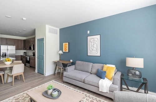 Wilmington Apartment | Landing | Chic 1BD, Gym, Pool