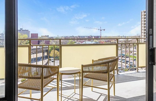 Fort Wayne Apartment | Landing | Chic 1BD, Gym, Pool