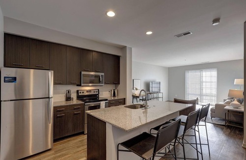 Grove City Apartment | Landing | Chic 1BD, Gym, Yoga Studio