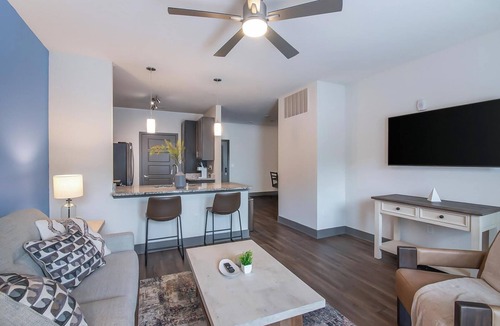 Hurstbourne Apartment | Landing | Chic 1BD, Gym, Clubhouse
