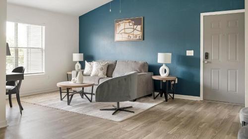 Murfreesboro Apartment | Landing Chic 1BD Gym Courtyard