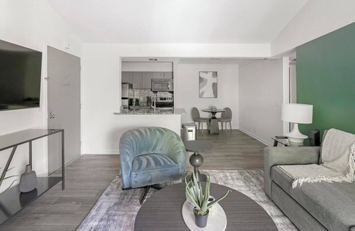 Green Hills Apartment | Landing | Chic 1BD, Gym, Pool