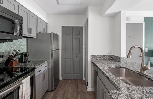 Green Hills Apartment | Landing | Chic 1BD, Gym, Pool