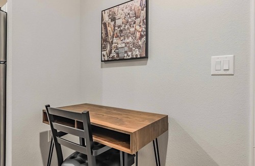 San Marcos Apartment | Landing | Chic 1BD, Gym, Clubhouse