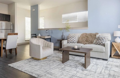Waco Apartment | Landing | Chic 1BD, Gym