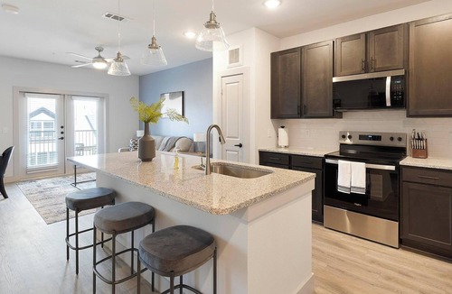 Corinth Apartment | Landing | Chic 1BD in Corinth