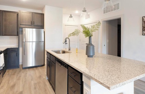 Corinth Apartment | Landing | Chic 1BD in Corinth