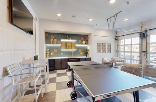 Corinth Apartment | Landing | Chic 1BD in Corinth