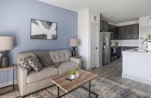 Corinth Apartment | Landing | Chic 1BD in Corinth