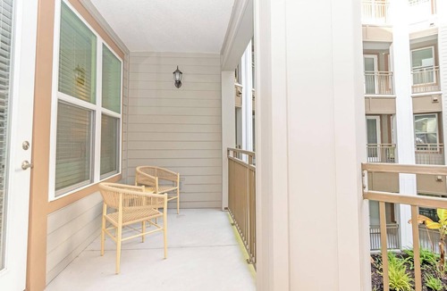 San Marco Apartment | Landing | Chic 1BD, Pool, Clubhouse